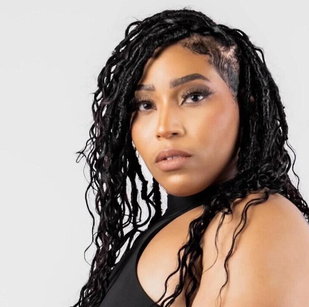 Makada Williams Makeup Artist Escape Salon Suites Hudson WI