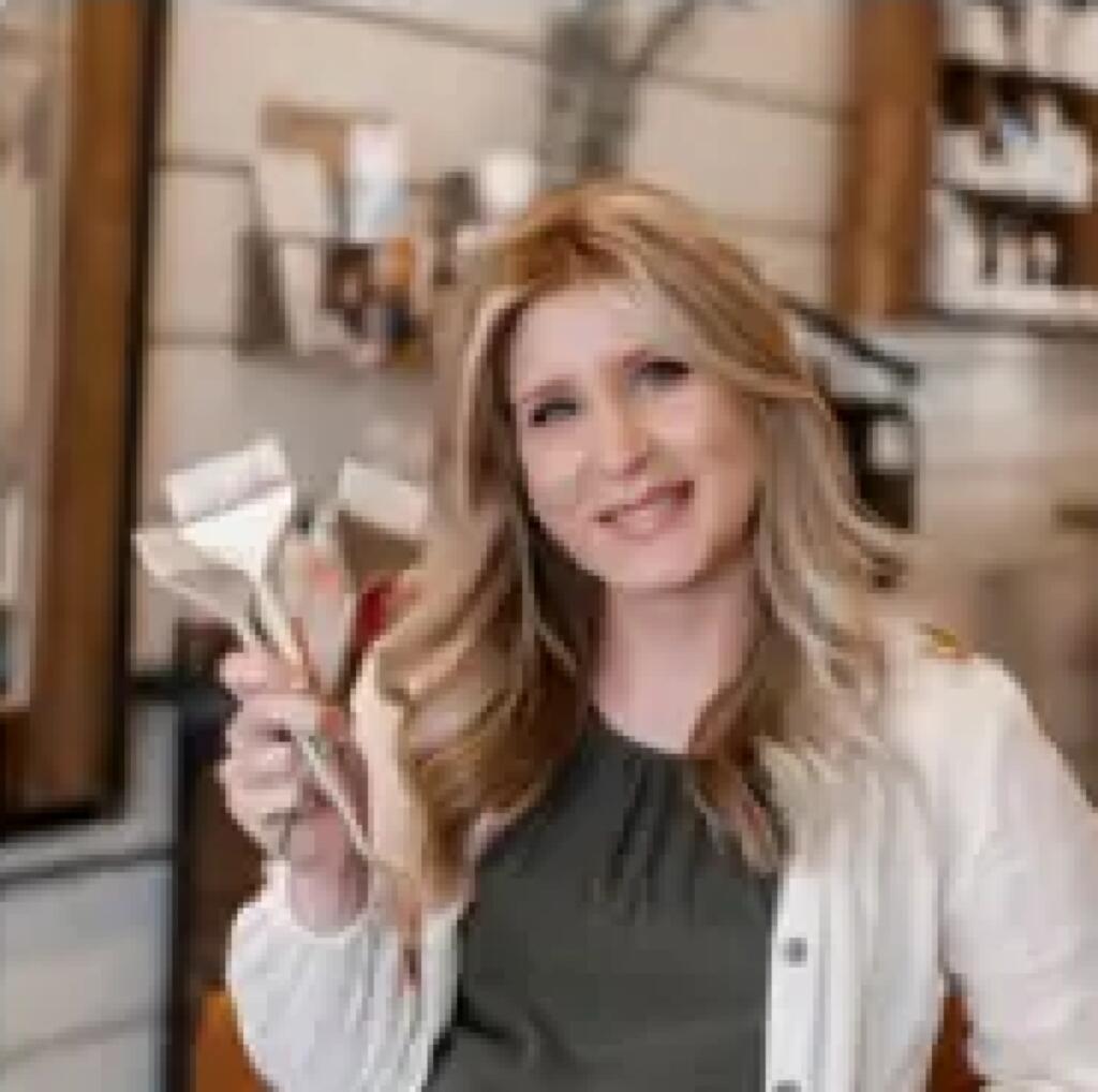 Bailey McLeod at The Salon at Escape Hudson Wisconsin