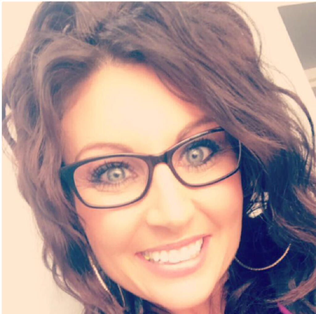 Missy Pelletier, Hair Stylist at Escape Salon Suites Hudson WI